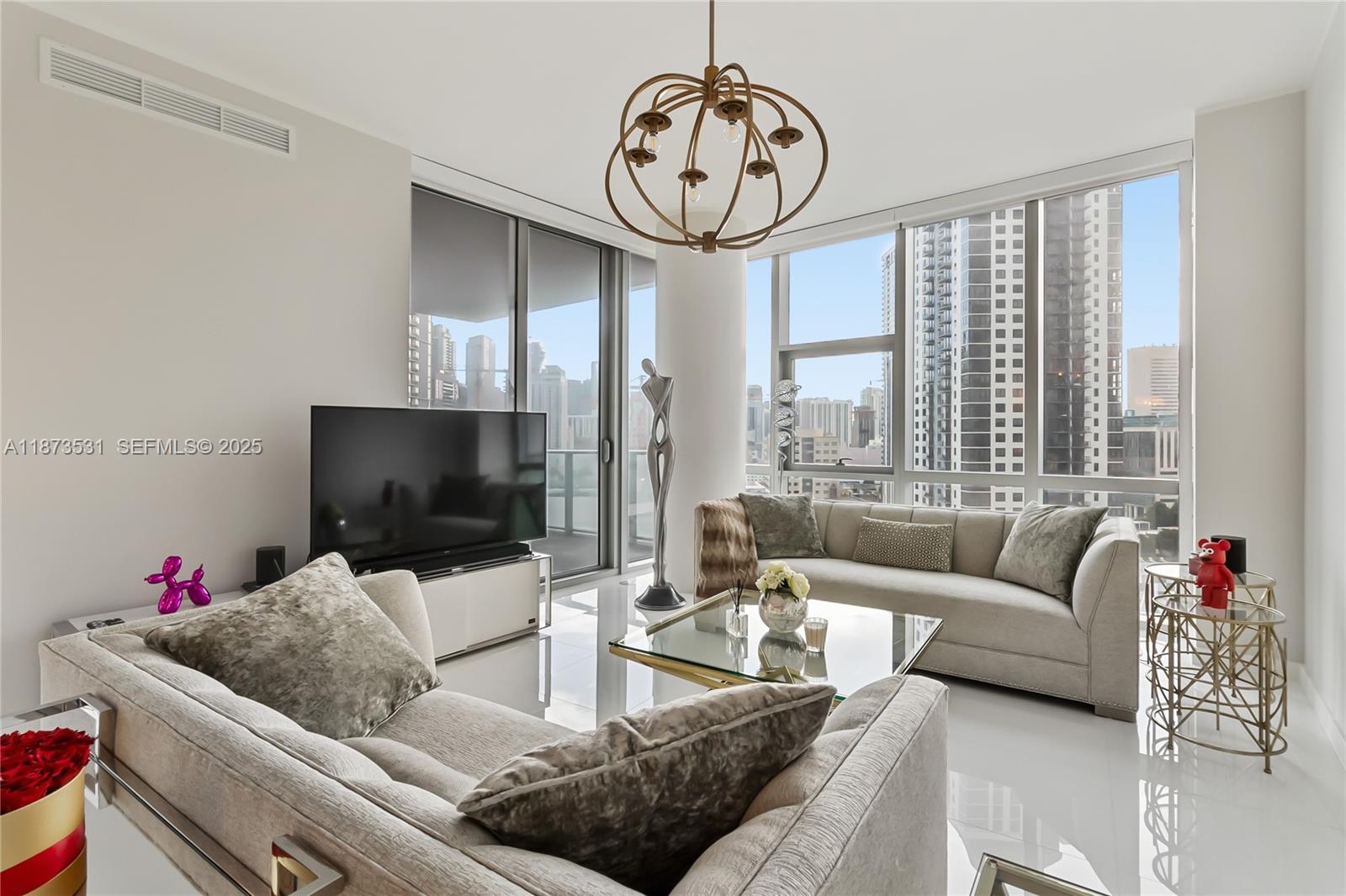 851 NE 1st Ave #1611, Miami FL 33132