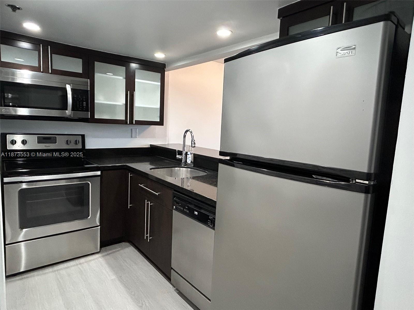540 BRICKELL KEY DR #1002, Miami FL 33131