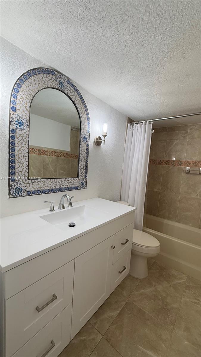 7121 Miami Lakes Dr #Q8, Miami Lakes FL 33014
