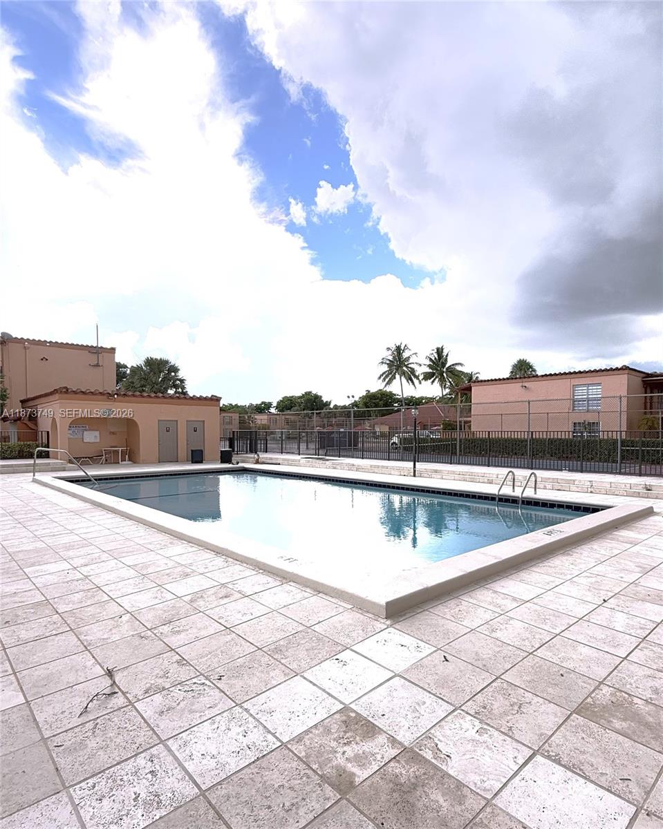 7121 Miami Lakes Dr #Q8, Miami Lakes FL 33014
