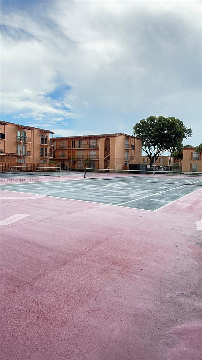 7121 Miami Lakes Dr #Q8, Miami Lakes FL 33014