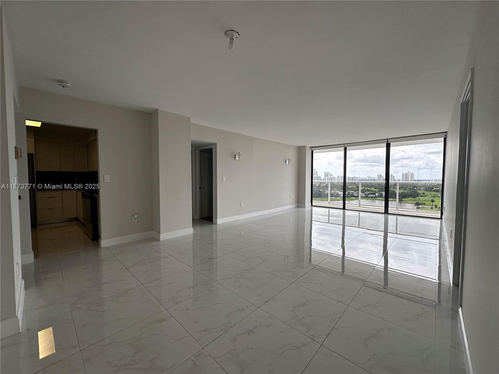 3731 N Country Club Dr #1926, Aventura FL 33180