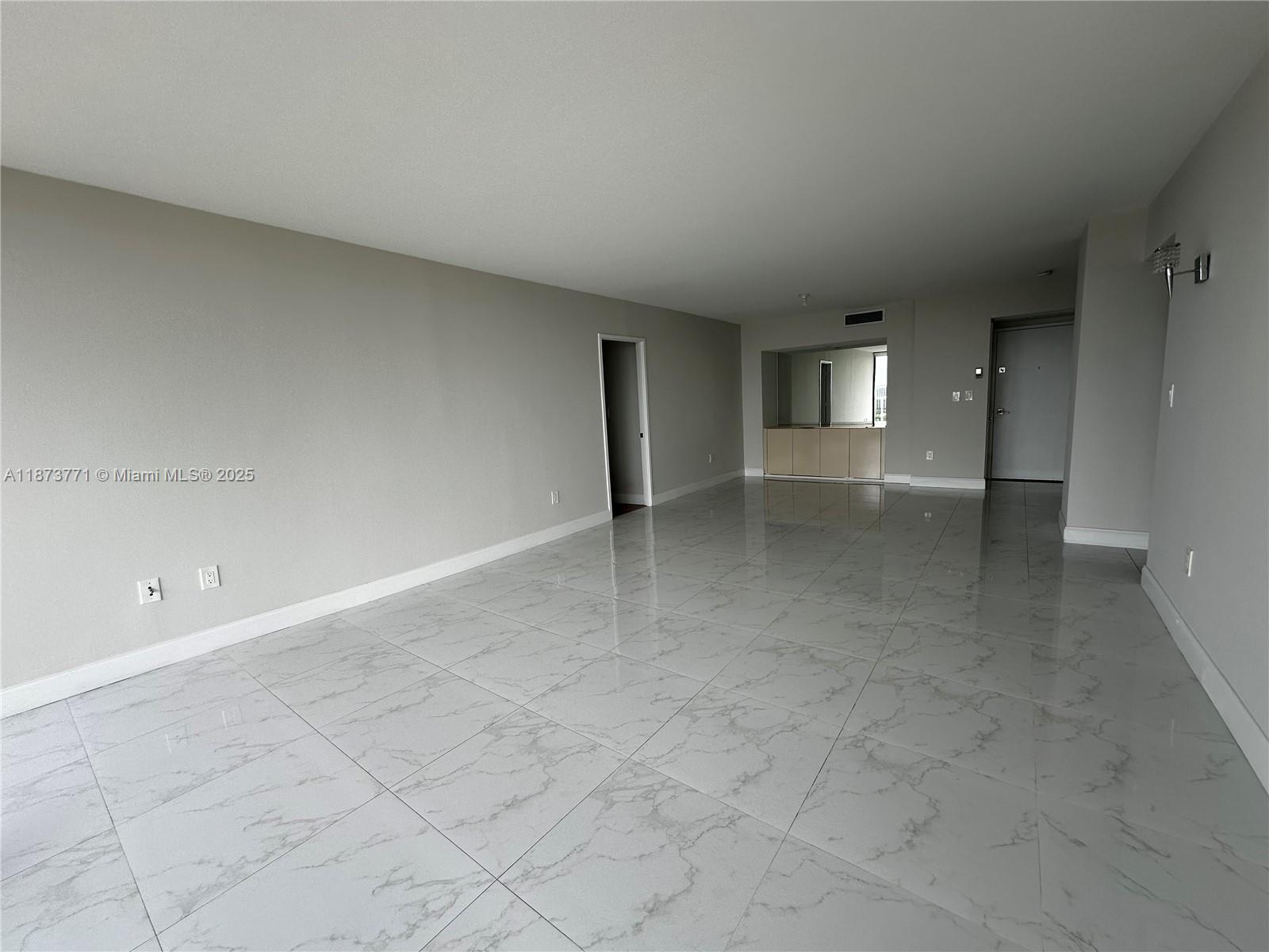 3731 N Country Club Dr #1926, Aventura FL 33180
