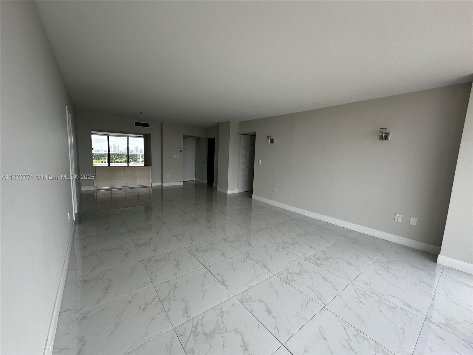 3731 N Country Club Dr #1926, Aventura FL 33180