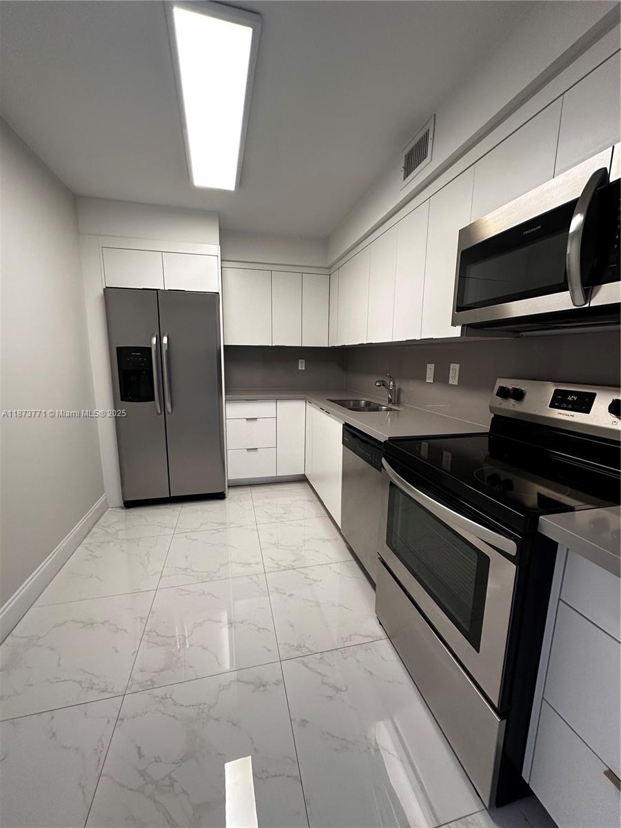 3731 N Country Club Dr #1926, Aventura FL 33180