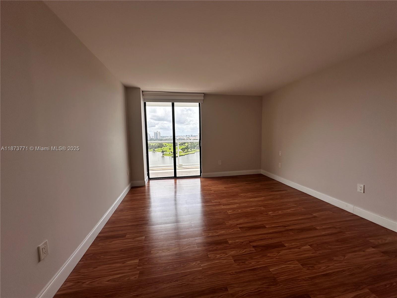 3731 N Country Club Dr #1926, Aventura FL 33180