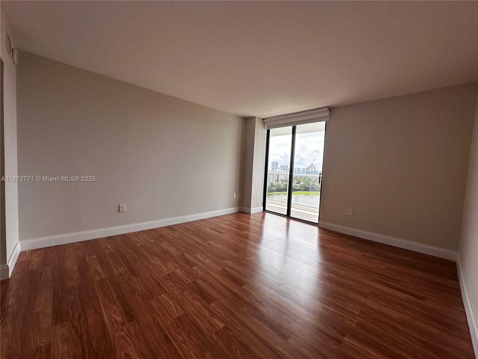 3731 N Country Club Dr #1926, Aventura FL 33180