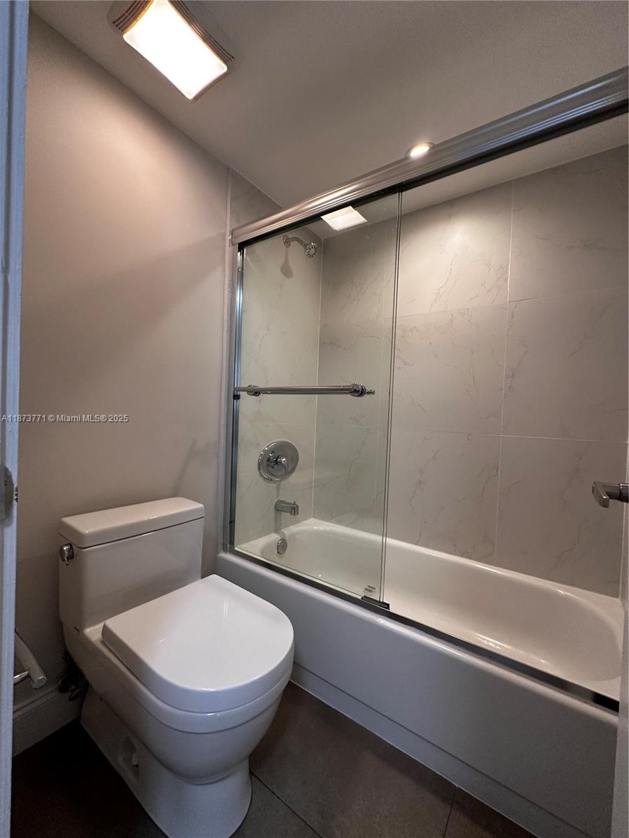 3731 N Country Club Dr #1926, Aventura FL 33180