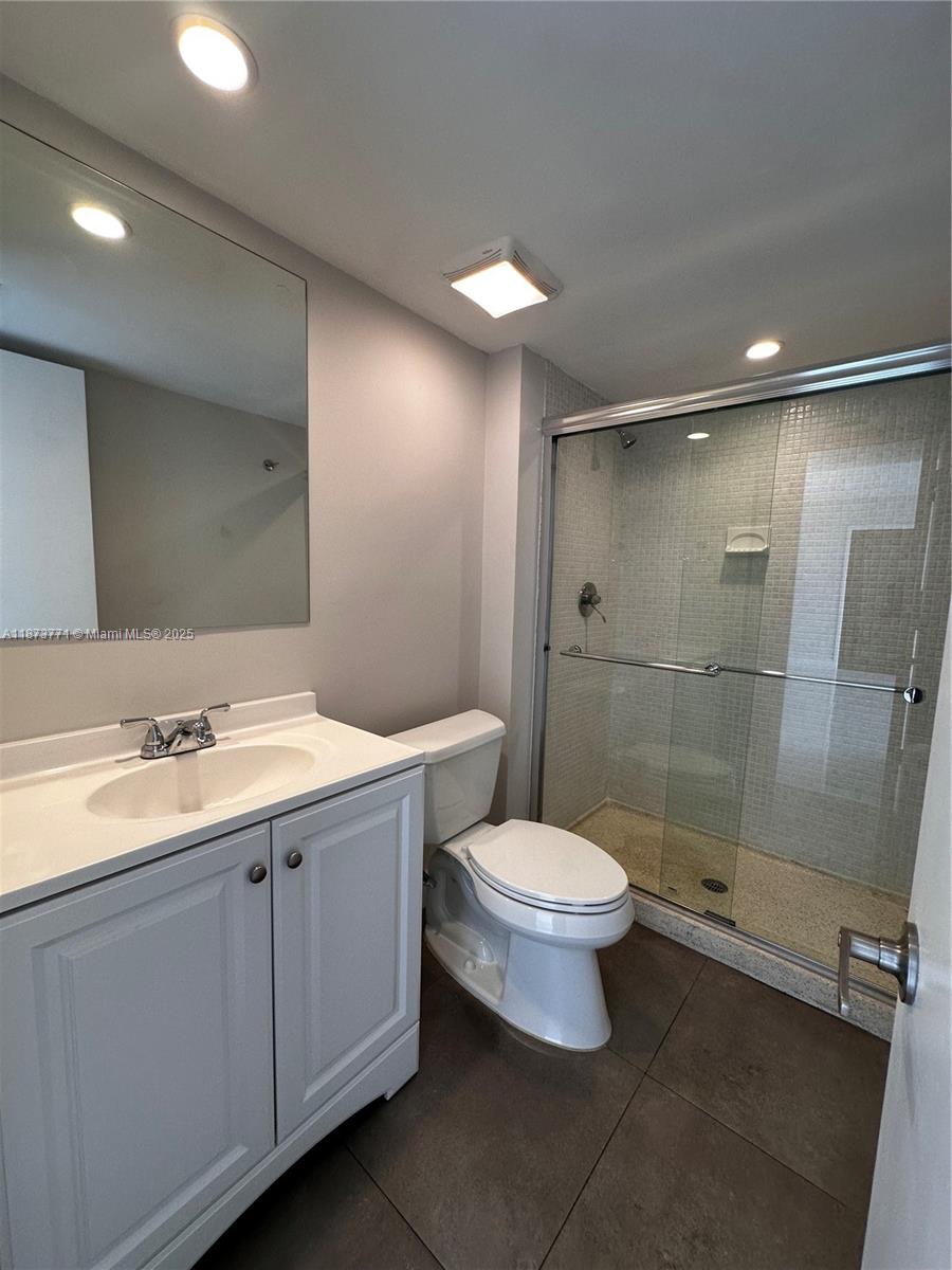 3731 N Country Club Dr #1926, Aventura FL 33180