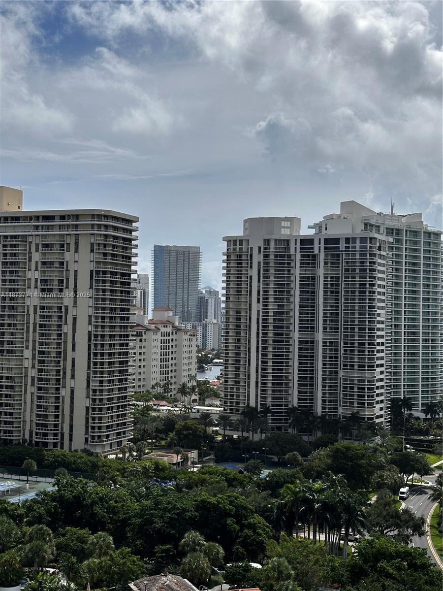 3731 N Country Club Dr #1926, Aventura FL 33180