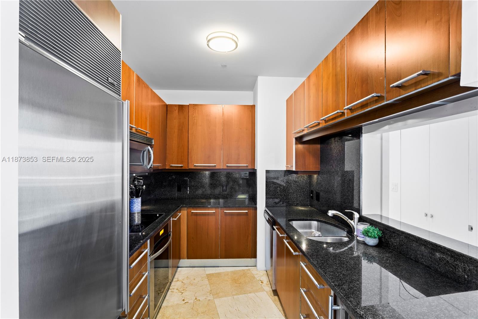 901 Brickell Key Blvd #3301, Miami FL 33131