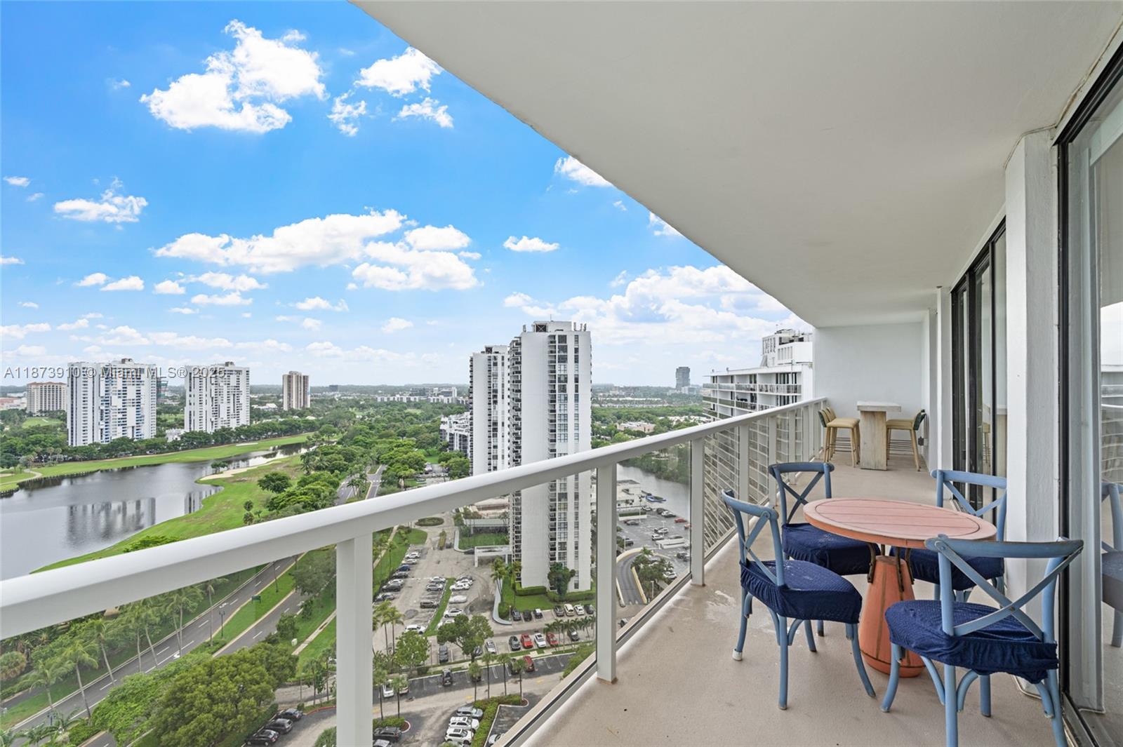 3731 N Country Club Dr #PH-26, Aventura FL 33180