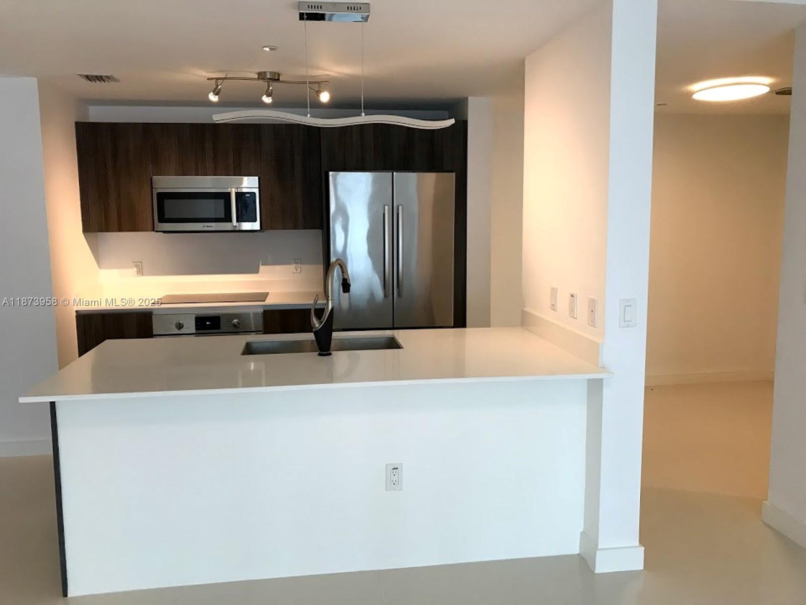 488 NE 18 #3609, Miami FL 33132