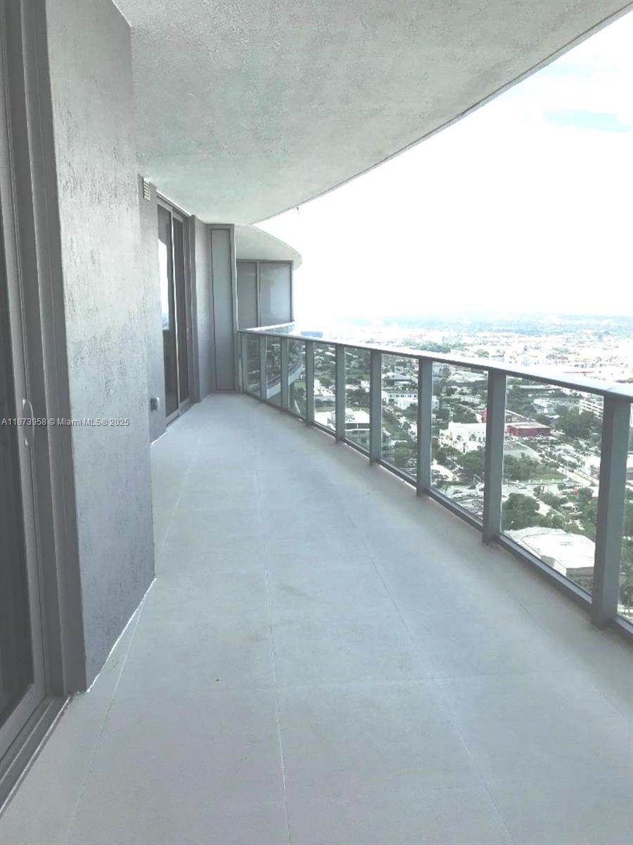 488 NE 18 #3609, Miami FL 33132