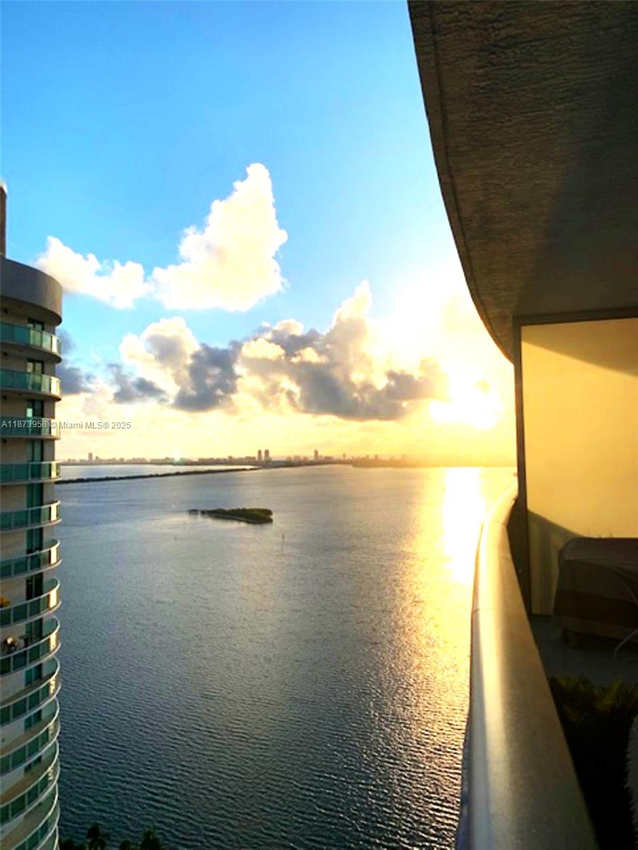 488 NE 18 #3609, Miami FL 33132