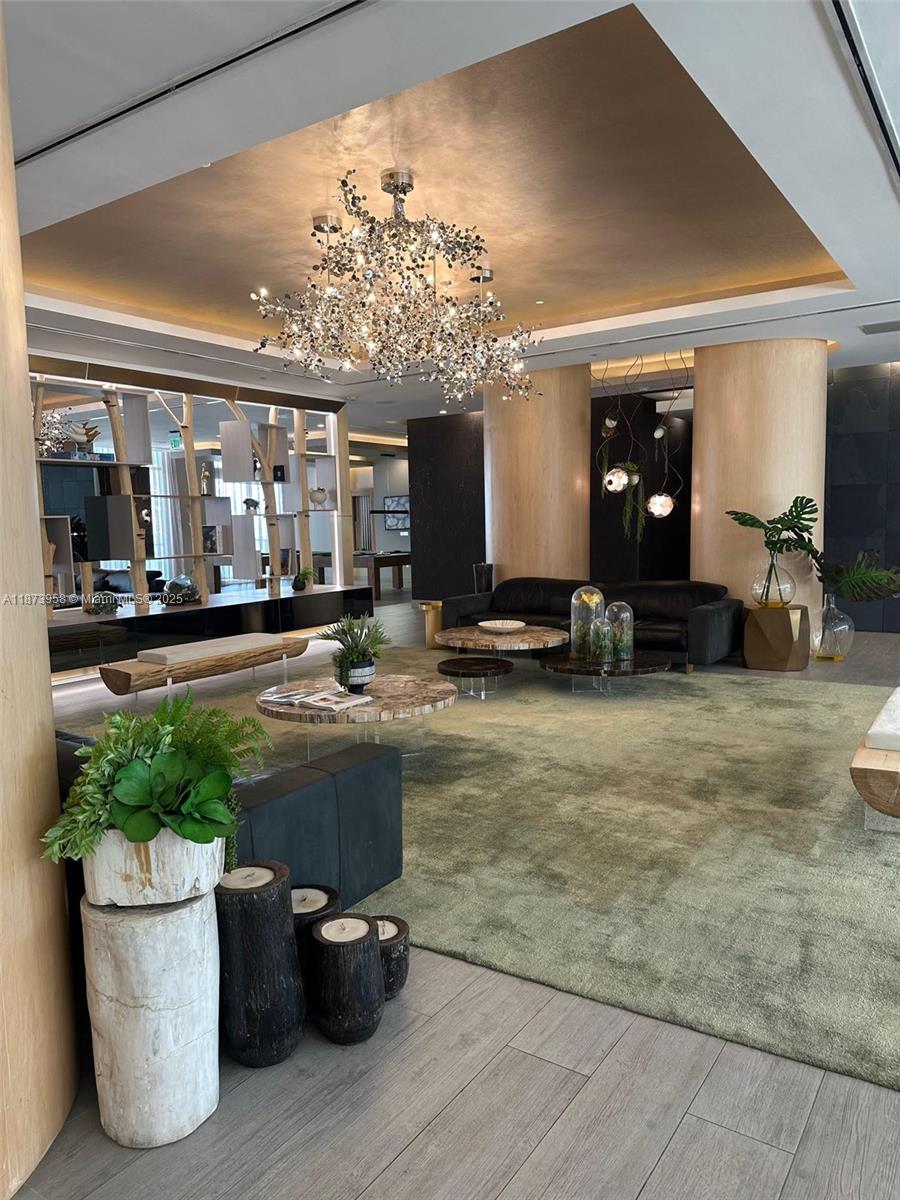 488 NE 18 #3609, Miami FL 33132