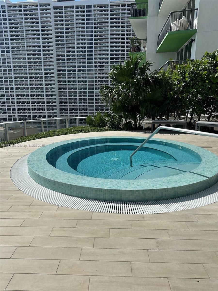 488 NE 18 #3609, Miami FL 33132