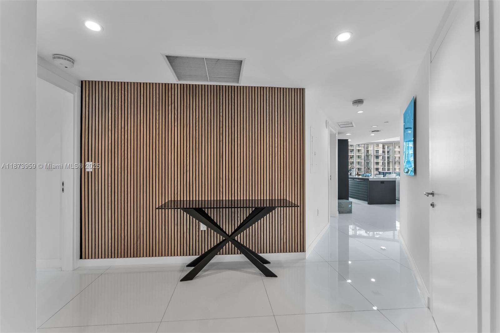 200 Biscayne Boulevard Way #3601, Miami FL 33131
