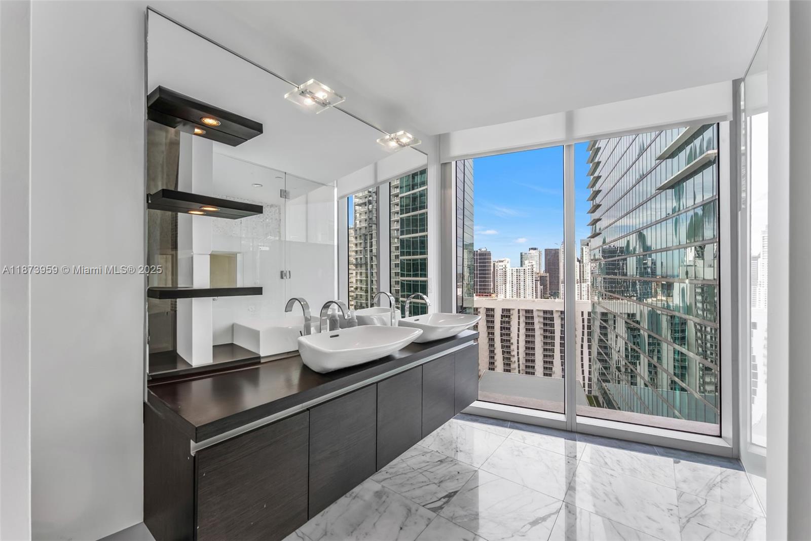200 Biscayne Boulevard Way #3601, Miami FL 33131