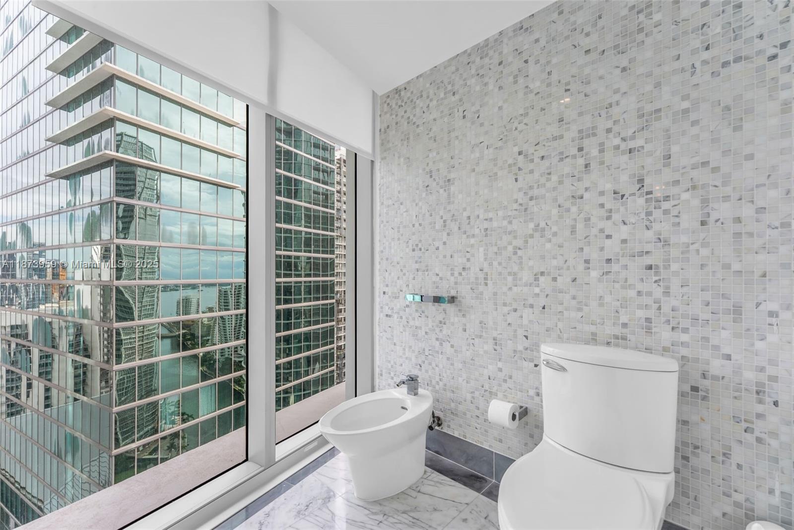 200 Biscayne Boulevard Way #3601, Miami FL 33131