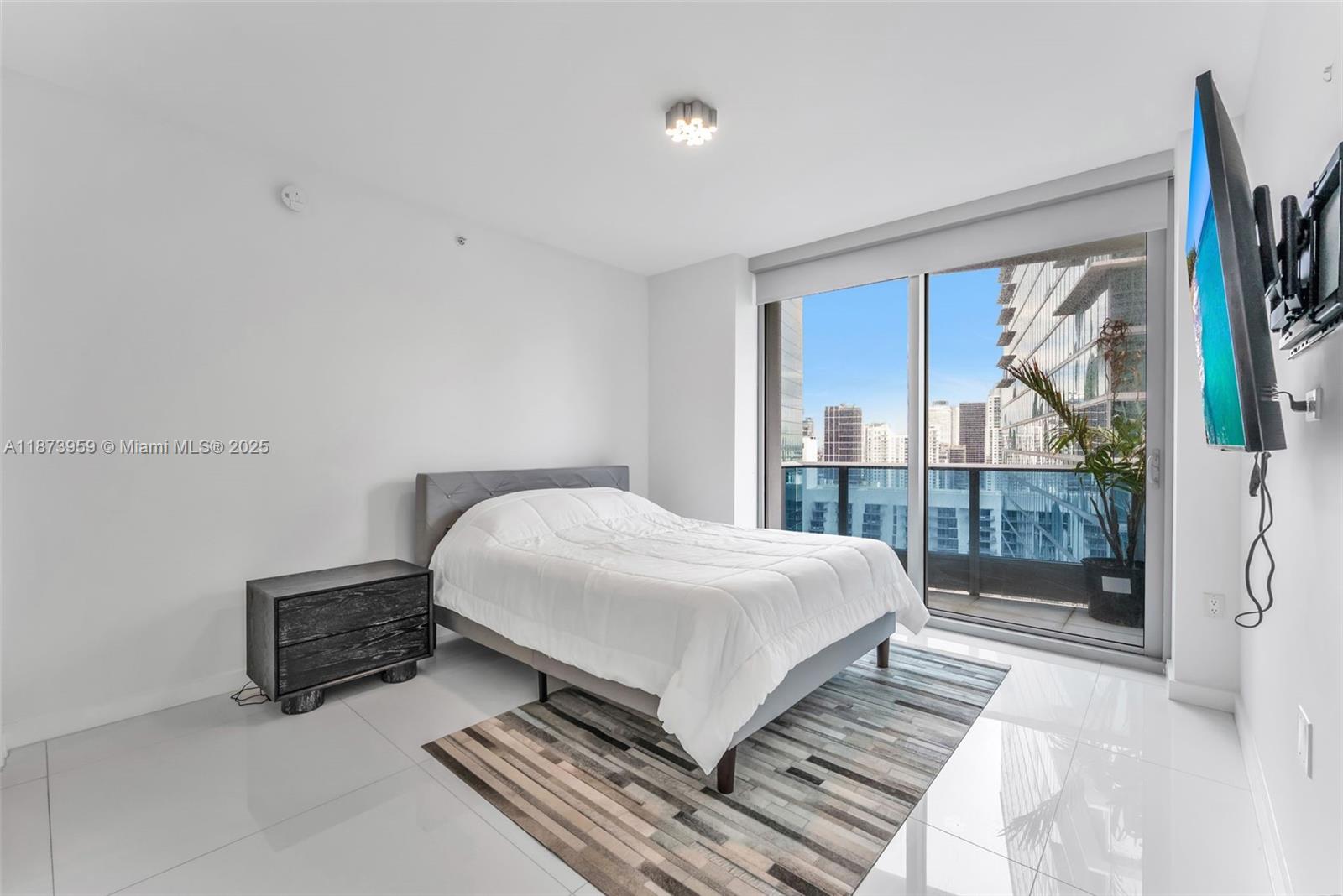 200 Biscayne Boulevard Way #3601, Miami FL 33131