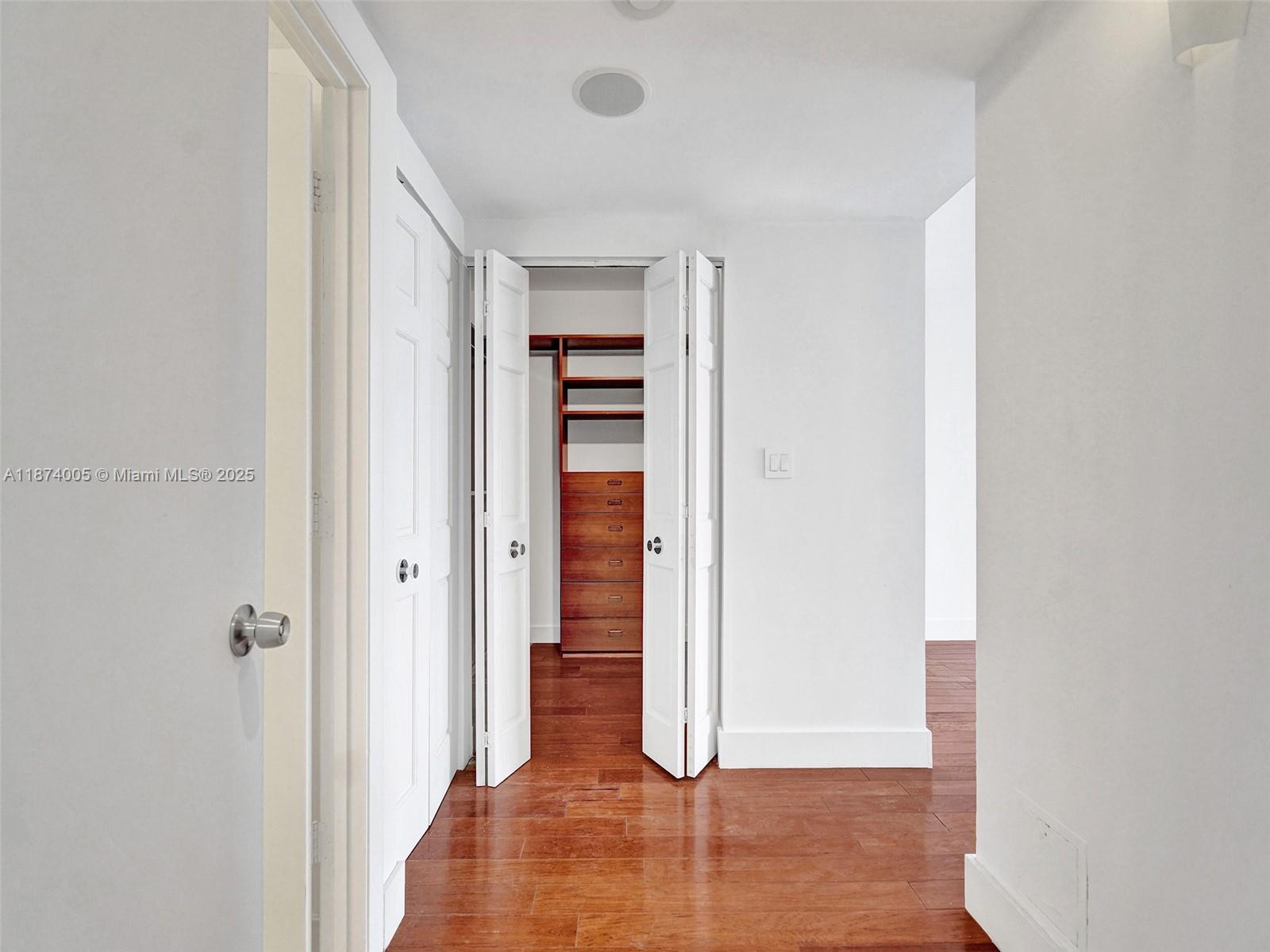 1000 W Island Blvd #1612, Aventura FL 33160