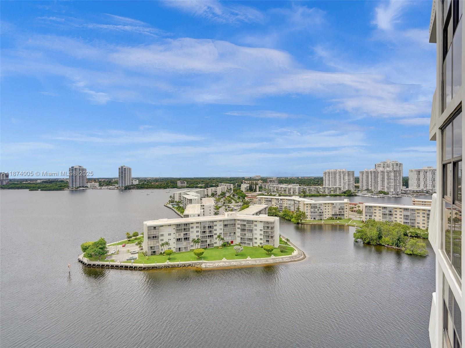 1000 W Island Blvd #1612, Aventura FL 33160