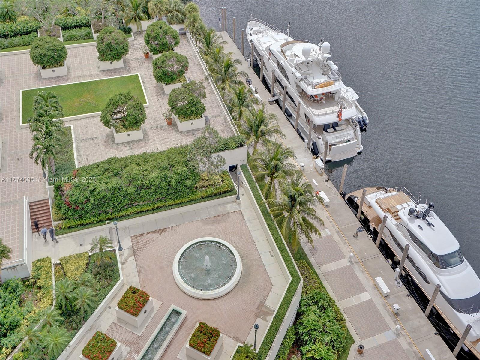1000 W Island Blvd #1612, Aventura FL 33160