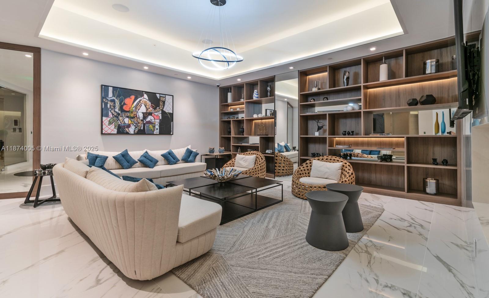 1000 W Island Blvd #1612, Aventura FL 33160