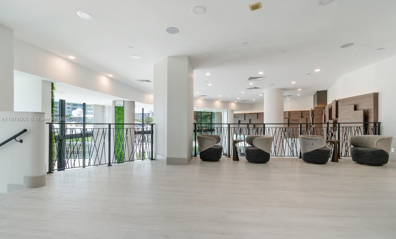 1000 W Island Blvd #1612, Aventura FL 33160