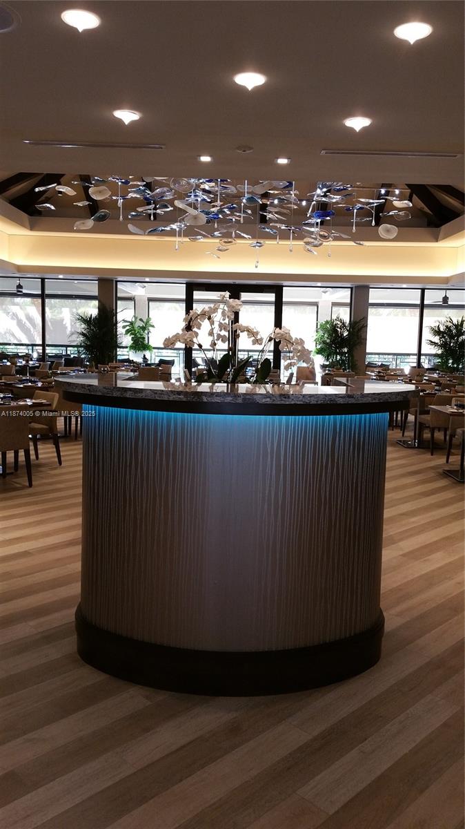 1000 W Island Blvd #1612, Aventura FL 33160