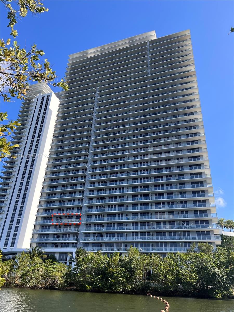 16385 Biscayne Blvd #606, North Miami Beach FL 33160