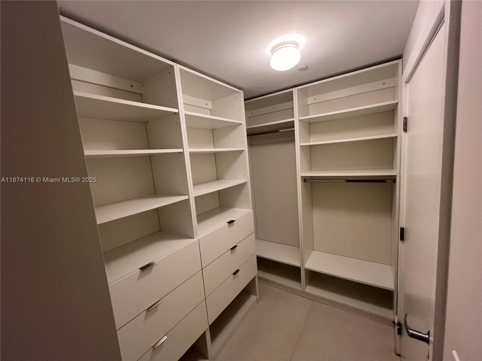 16385 Biscayne Blvd #606, North Miami Beach FL 33160