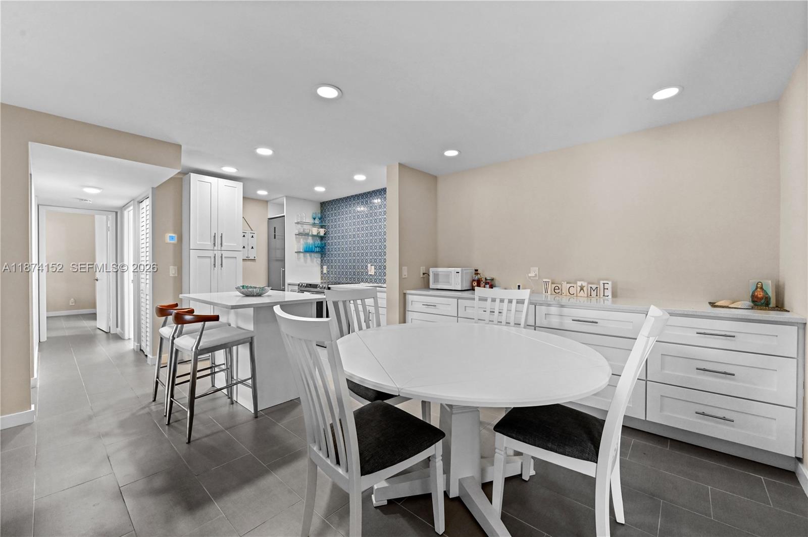 812 Sky Pine Way #C2, Green Acres FL 33415