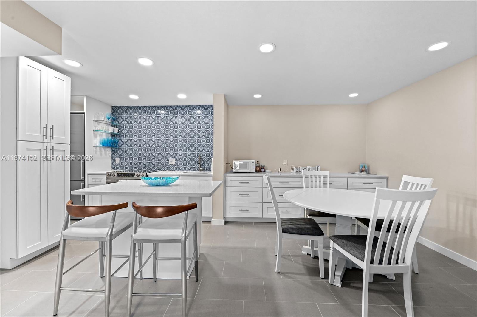 812 Sky Pine Way #C2, Green Acres FL 33415