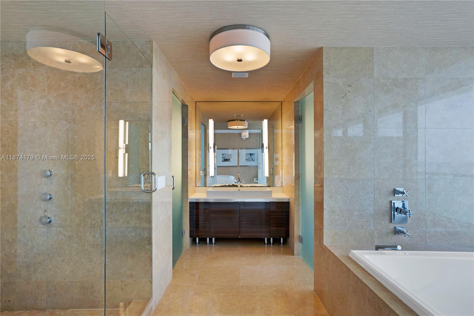 3737 Collins Ave #S-1501, Miami Beach FL 33140