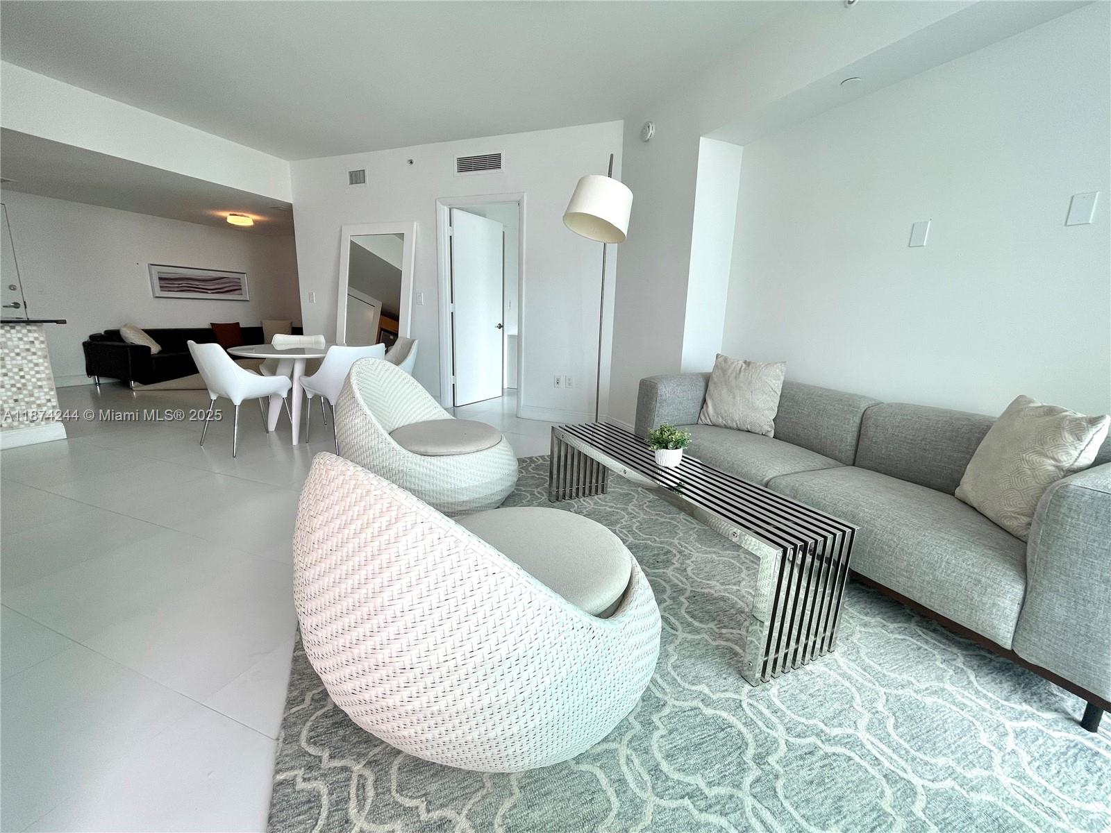 350 S Miami Ave #4003, Miami FL 33130