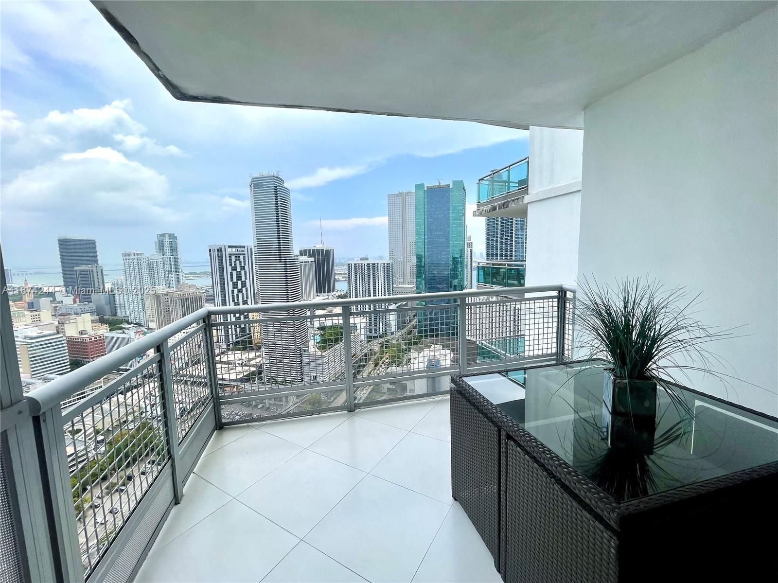 350 S Miami Ave #4003, Miami FL 33130