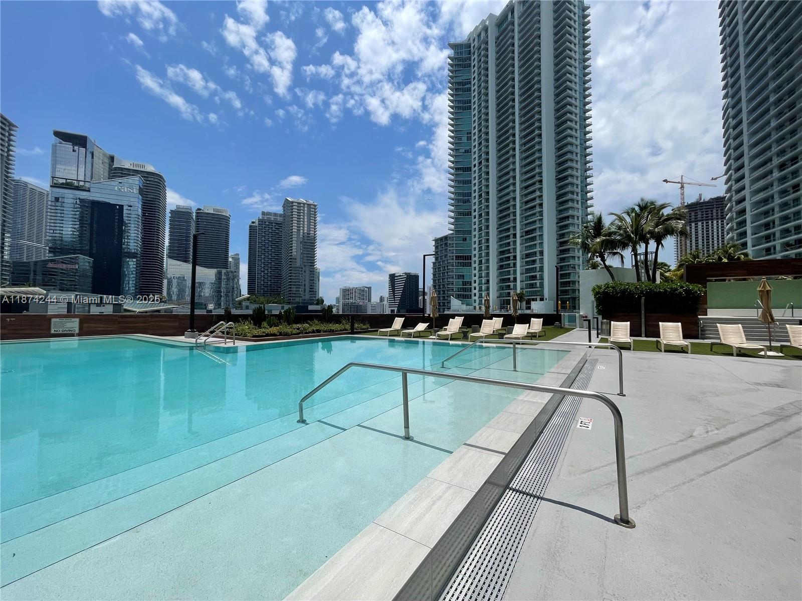 350 S Miami Ave #4003, Miami FL 33130