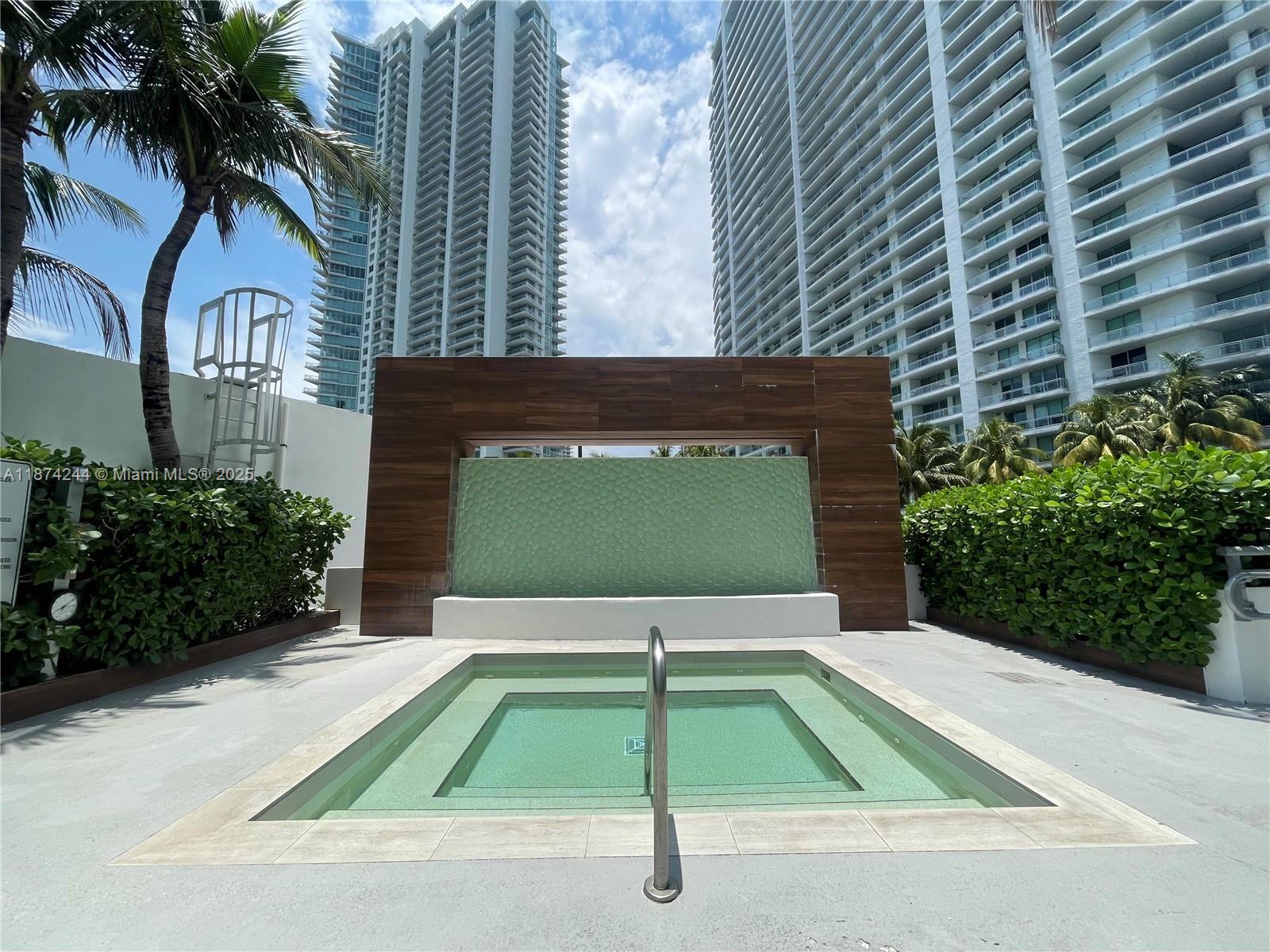 350 S Miami Ave #4003, Miami FL 33130