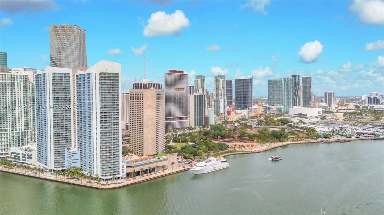 335 S Biscayne Blvd #2704, Miami FL 33131