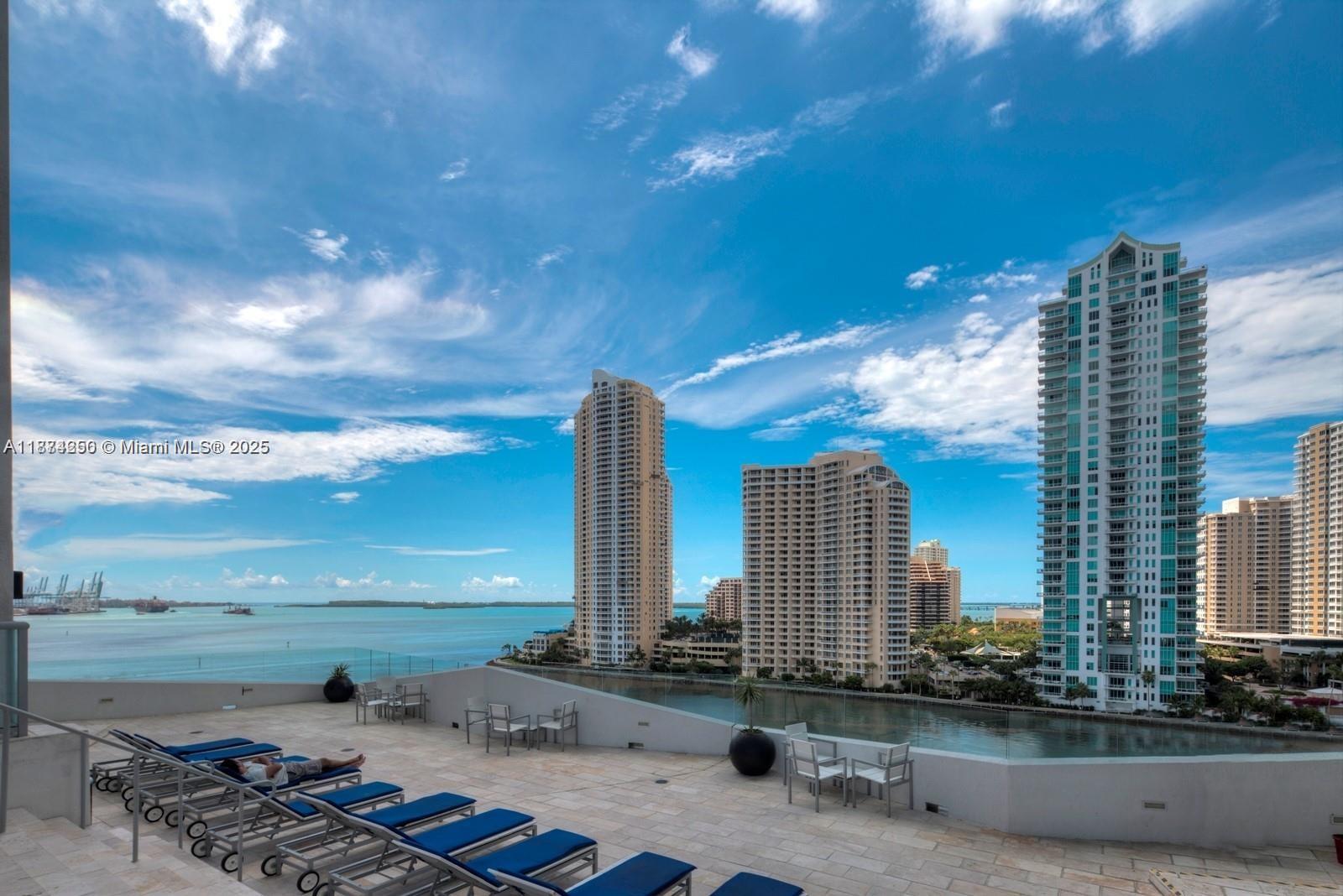 335 S Biscayne Blvd #2704, Miami FL 33131