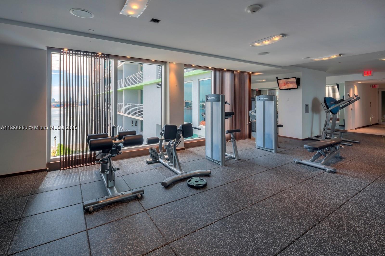 335 S Biscayne Blvd #2704, Miami FL 33131