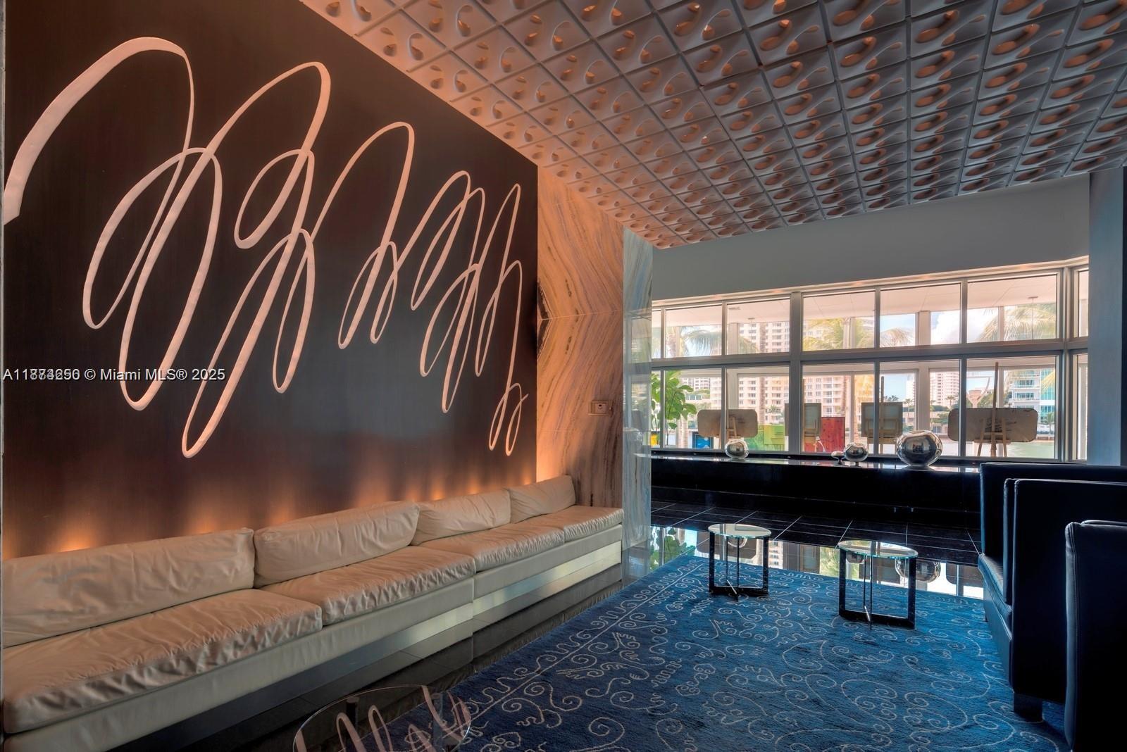 335 S Biscayne Blvd #2704, Miami FL 33131