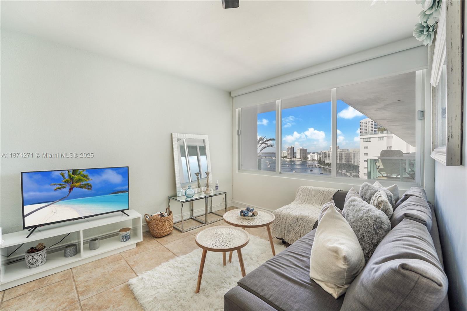 1000 West Ave #PH22, Miami Beach FL 33139