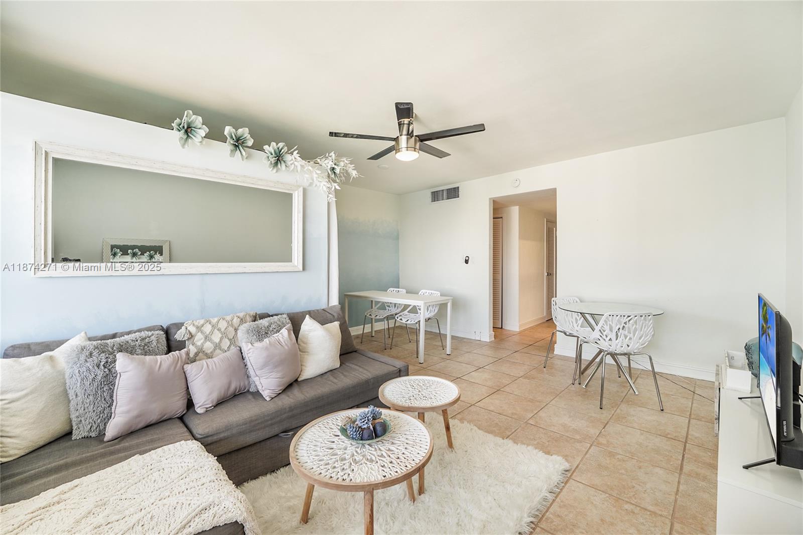 1000 West Ave #PH22, Miami Beach FL 33139
