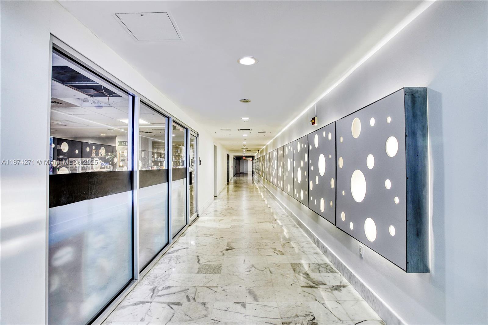1000 West Ave #PH22, Miami Beach FL 33139