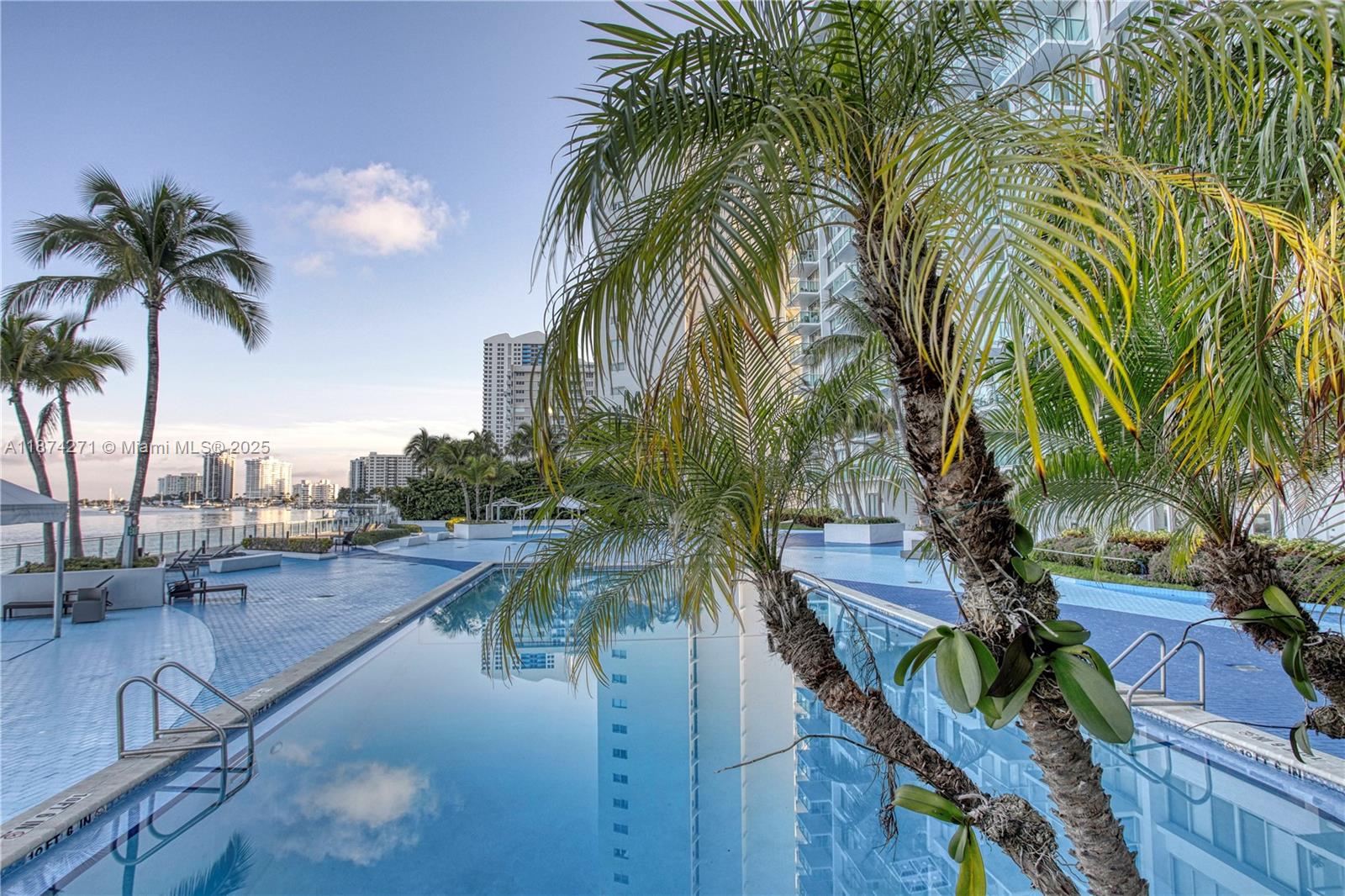 1000 West Ave #PH22, Miami Beach FL 33139
