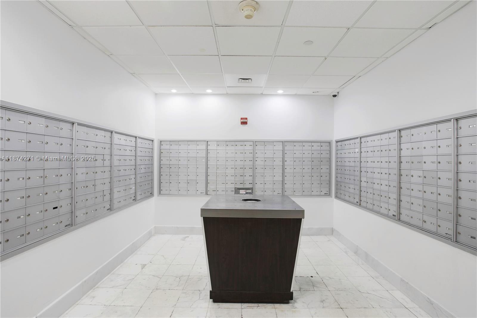 1000 West Ave #PH22, Miami Beach FL 33139