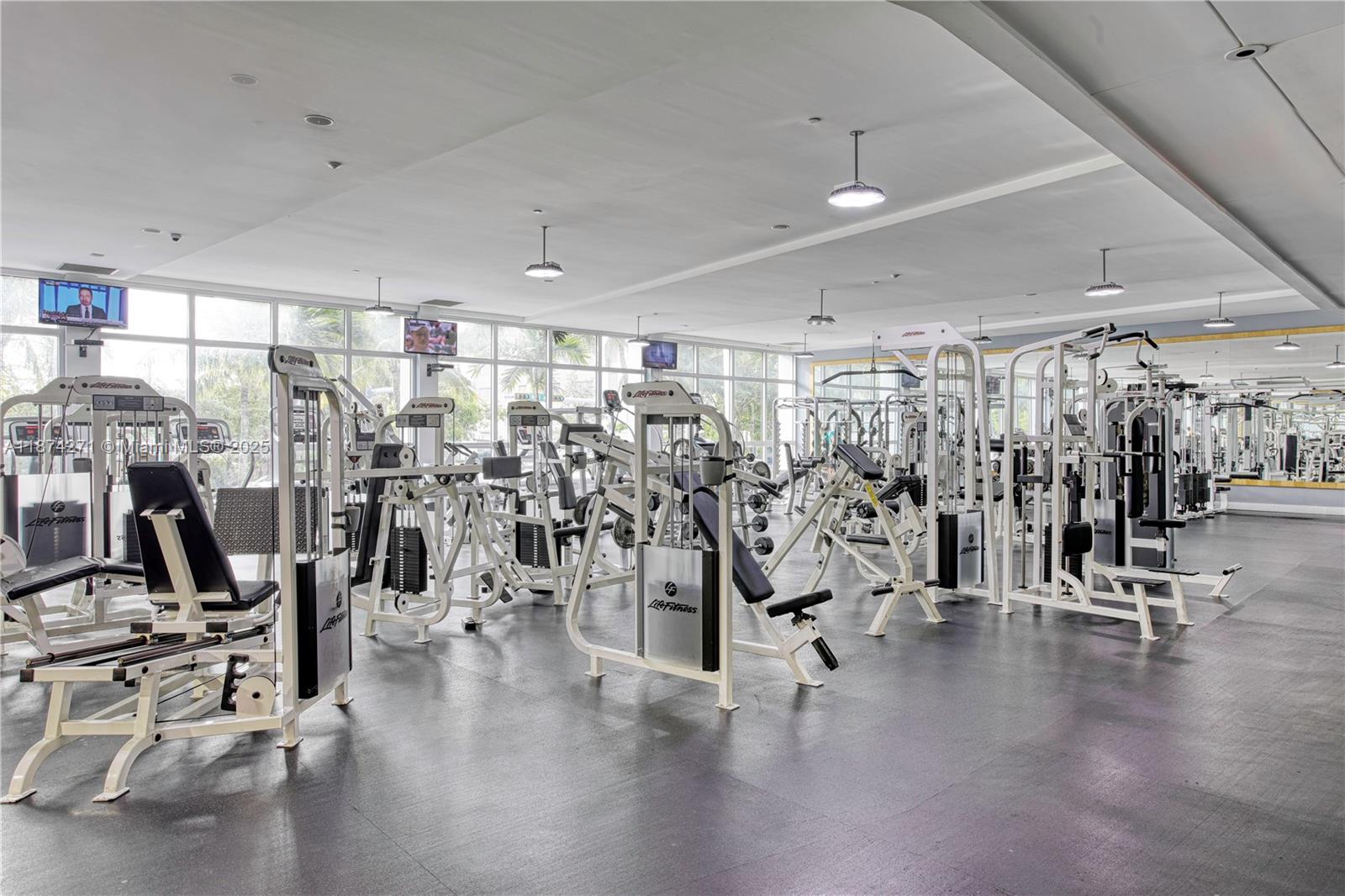 1000 West Ave #PH22, Miami Beach FL 33139